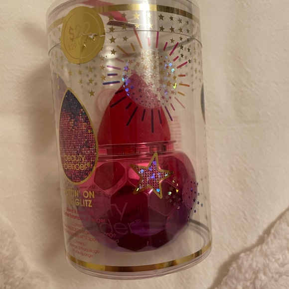 Blend and Store beauty blender set NWT - Picture 2 of 3